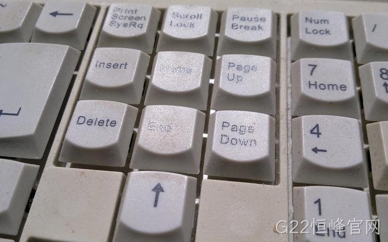 工业UPS向高效在线式演进 G22恒峰官网SiC/GaN方案压降双重变换损耗
